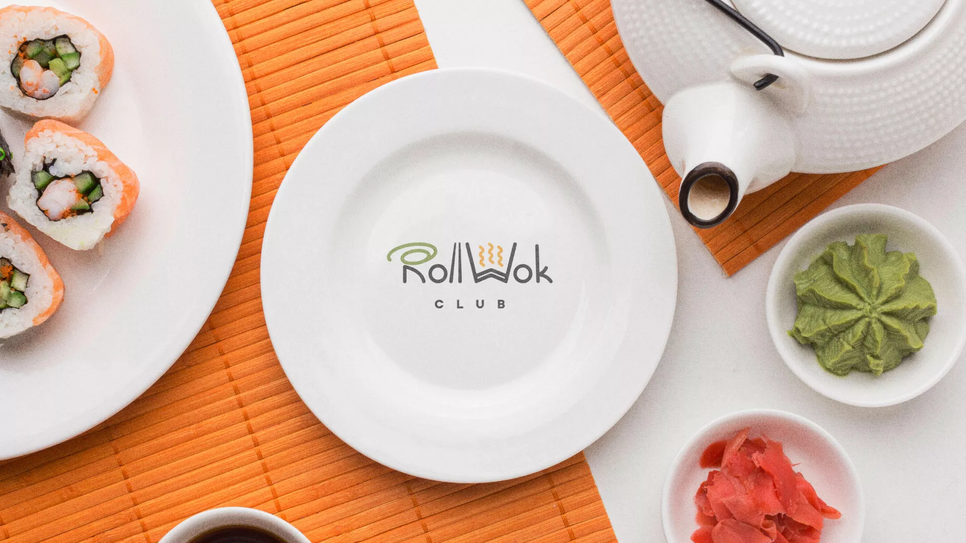 Разработка логотипа и фирменного стиля в Каргополе для суши-бара «Roll Wok Club» Разработка логотипа и фирменного стиля в Каргополе для суши-бара «Roll Wok Club»
